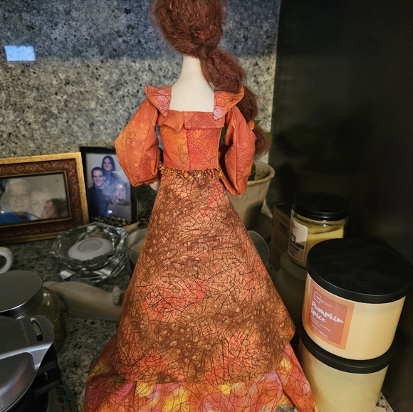 Carolyn Wyberg Folk Art Irish Country Girl - Picture 6 of 8